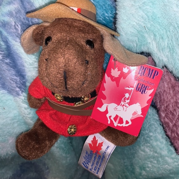 Wild Wonders Moose RCMP Royal Canadian Police Plush 4" Northern Gifts - Picture 2 of 6